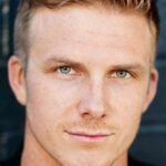 ไซมอน อาร์บลาสเตอร์ (Simon Arblaster)