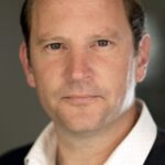 โทบี้ ลีช (Toby Leach)