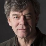 ทอม แม็กคามัส (Tom McCamus)