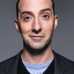 โทนี่ เฮล (Tony Hale)