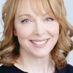 วิกกี้ ปาปาฟส์ (Vickie Papavs)