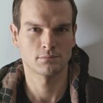 วาร์เรน เดอโรซ่า (Warren Derosa)