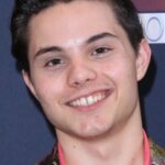 แซ็ค คอลลิสัน (Zach Callison)
