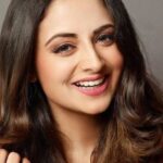 โซย่า แอฟรอซ (Zoya Afroz)
