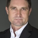 แอรอน สคัลลี (Aaron Scully)