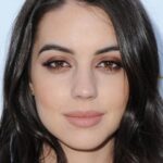 อาเดเลด เคน (Adelaide Kane)