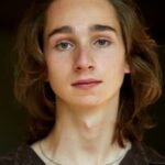 เอเดรียน กรีนสมิธ (Adrian Greensmith)