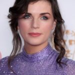 ไอส์ลิ่ง บี (Aisling Bea)