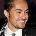 อเล็กซ์ ไวท์ (Alec Whaite)