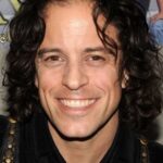 อเล็กซานเดอร์ โพลิสกี้ (Alexander Polinsky)