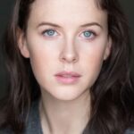 อเล็กซานดรา โรช (Alexandra Roach)