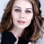 อเล็กซิส ดิเซียน่า (Alexis Dziena)