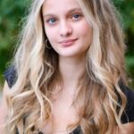 อามีลี่ แมคเลน (Amelie McLain)