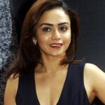 อมฤตา ข่านวิลการ์ (Amruta Khanvilkar)