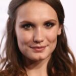 อาน่า จิราร์โดต์ (Ana Girardot)