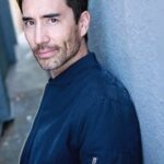 แอนดรูว์ โรช (Andrew Roach)