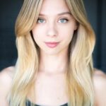 แอนนา ลอร์ (Anna Lore)