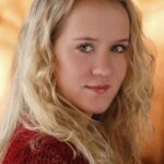 อาเรีย โนเอลล์ เคอร์ซัน (Aria Noelle Curzon)