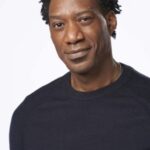 อาร์โนลด์ พินน็อค (Arnold Pinnock)