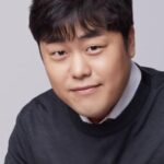 แบ มยองจิน (Bae Myeong-jin)