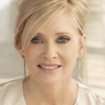 บาร์บาร่า แครมป์ตัน (Barbara Crampton)