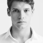 บิลลี่ ฮาวล์ (Billy Howle)