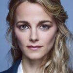 โบจานา โนวาโควิช (Bojana Novaković)