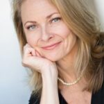 บอนนี่ เบอร์โรส์ (Bonnie Burroughs)