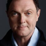 บอริส แม็คกิเวอร์ (Boris McGiver)