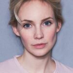 บราชา ฟาน ดูส์เบิร์ก (Bracha van Doesburgh)