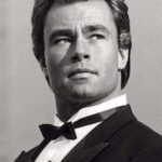 เบร็ทท์ แบกซ์เตอร์ คลาร์ก (Brett Baxter Clark)