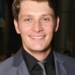 เบร็ทท์ ไดเออร์ (Brett Dier)
