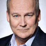 เบร็ทท์ ไรซ์ (Brett Rice)