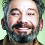 แคม คลาร์ก (Cam Clarke)