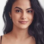 คามิล่า เมนเดส (Camila Mendes)