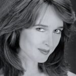 คามิลล์ คีตัน (Camille Keaton)