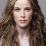 คาร์ล่า จูริ (Carla Juri)