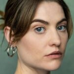 แคโรไลน์ เมนตัน (Caroline Menton)