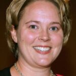 แคร์รี่ เฮนน์ (Carrie Henn)