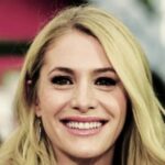 เคซีย์ ลาโบว์ (Casey LaBow)