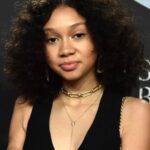 เคซี่ เบเกอร์ (Casie Baker)