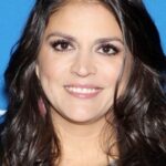 เซซิลี่ สตรอง (Cecily Strong)