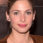 โคลเอ้ คูลูด์ (Chloé Coulloud)