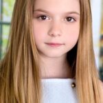 โคลอี เพอร์ริน (Chloe Perrin)