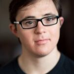 คริส บันตัน (Chris Bunton)