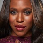 แคลร์-โฮป อาชิเตย์ (Clare-Hope Ashitey)