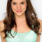 แคลร์ นีเดอร์พรูม (Clare Niederpruem)