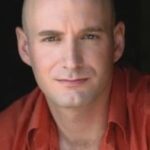 โคลิน เด็คเกอร์ (Colin Decker)