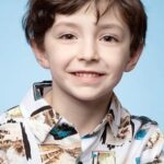 คอนเนอร์ เอสเตอร์สัน (Connor Esterson)