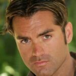 คอเรย์ ลาร์จ (Corey Large)